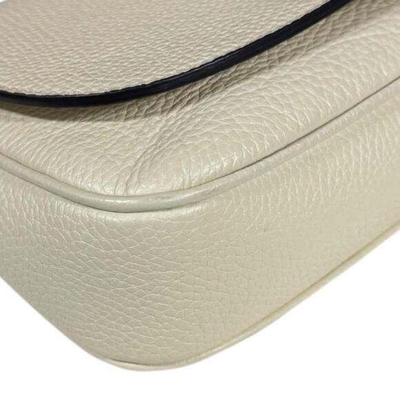 GUCCI Authentic White Leather Shoulder Bag - Picture 10 of 13